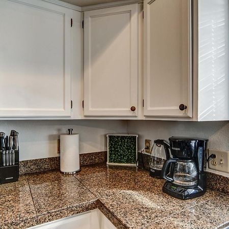 Route 66 Oasis In Downtown Gilbert With Heated Pool & Mini Golf Villa Bagian luar foto