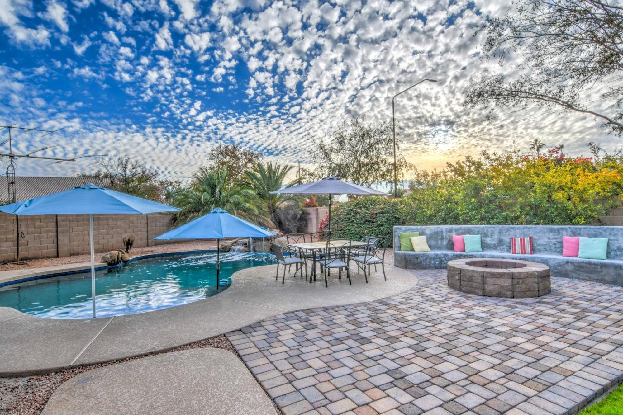 Route 66 Oasis In Downtown Gilbert With Heated Pool & Mini Golf Villa Bagian luar foto