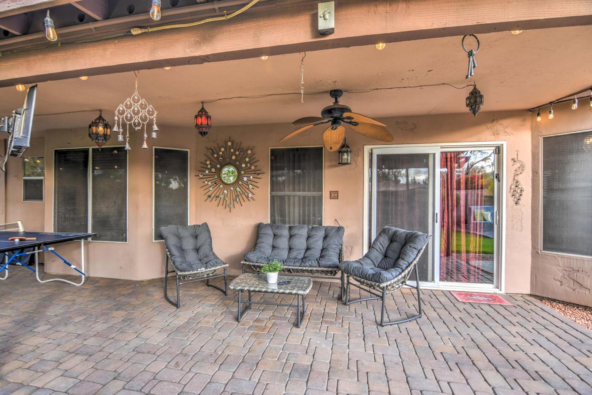 Route 66 Oasis In Downtown Gilbert With Heated Pool & Mini Golf Villa Bagian luar foto