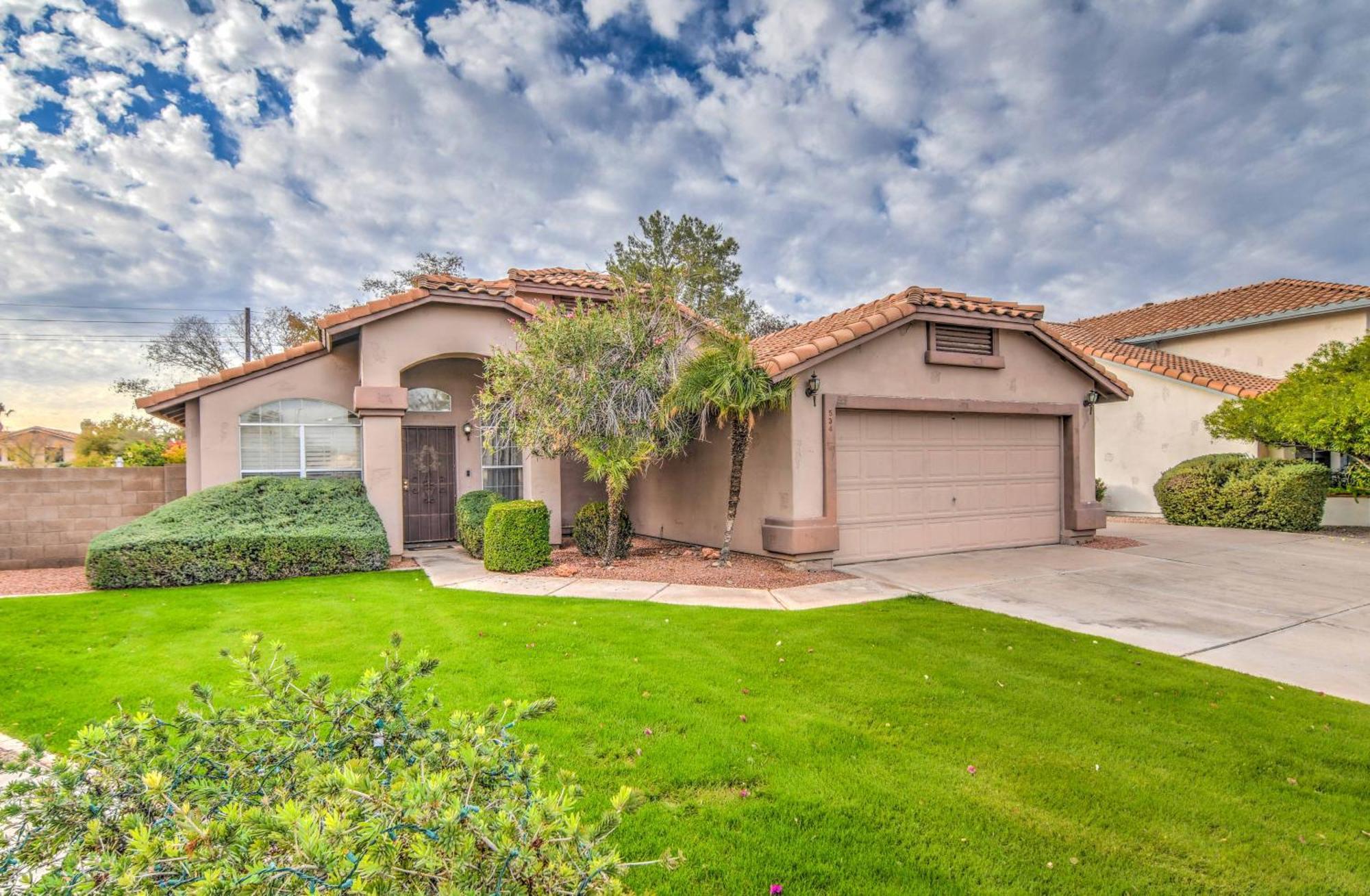 Route 66 Oasis In Downtown Gilbert With Heated Pool & Mini Golf Villa Bagian luar foto