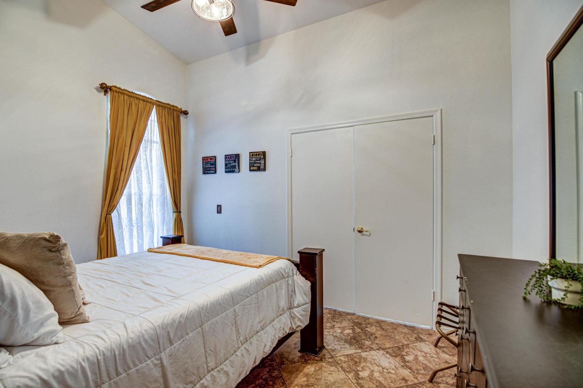 Route 66 Oasis In Downtown Gilbert With Heated Pool & Mini Golf Villa Bagian luar foto